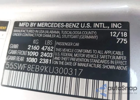 2019 Mercedes-Benz C 300 4Matic z USA, uszkodzony, nr VIN 55SWF8EB9KU300317